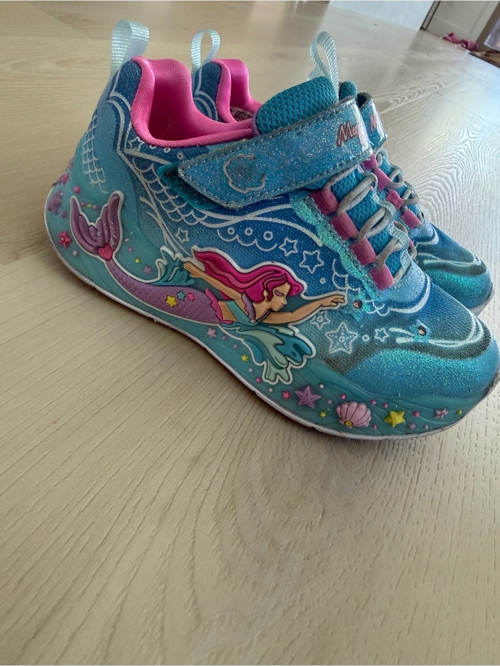 SKECHERS girls size 10.5 Mermaid Dreams Light Up Sneakers Blue Glitter Mesh - Picture 3 of 9
